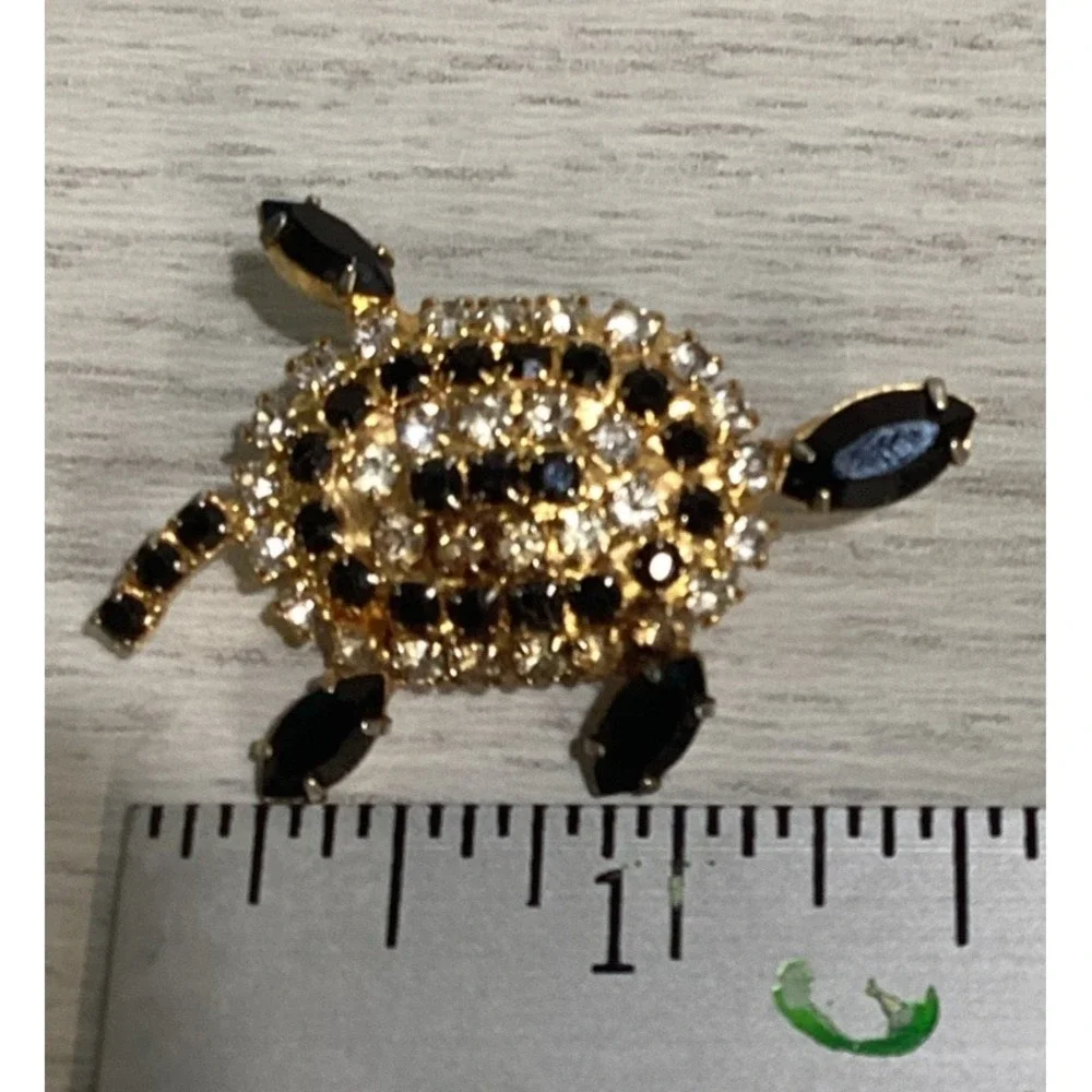 Goldtone Pin‎ w/ Faux Diamonds and Black Stones Turtle Vintage *Missing a Leg*